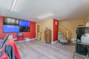 Photo 35- click for photo gallery